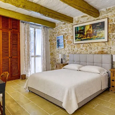Wonderful 4br With Private Pool Rabat