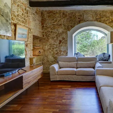 Wonderful 4br With Private Pool