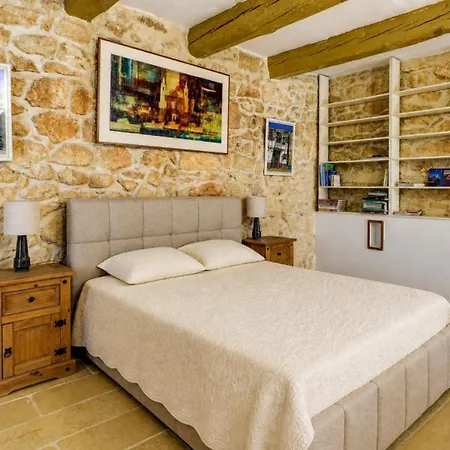 Wonderful 4br With Private Pool *