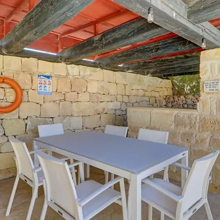 Wonderful 4br With Private Pool