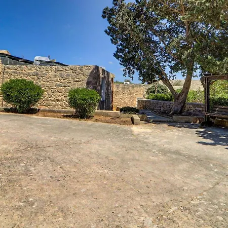 Wonderful 4br With Private Pool * Rabat
